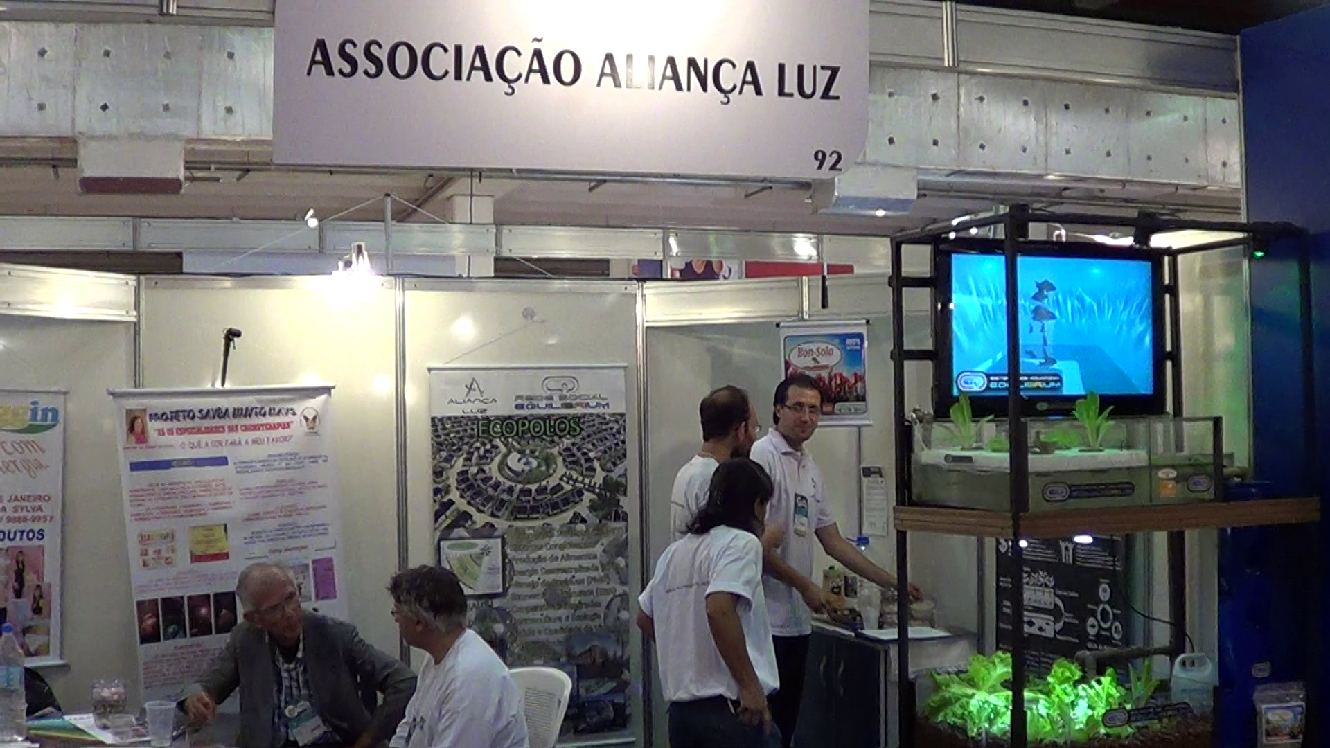 vlcsnap-2025-12-19-00h12m17s350(1).png